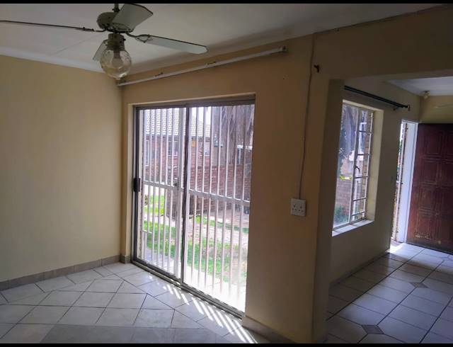 3 BEDROOM SIMPLEX FOR SALE IN BIRCHLEIGH